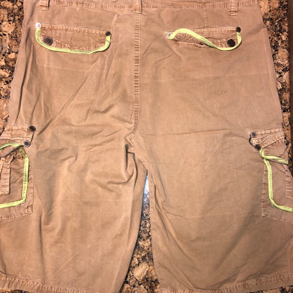 Respect our Kingdom shorts - Picture 7 of 8